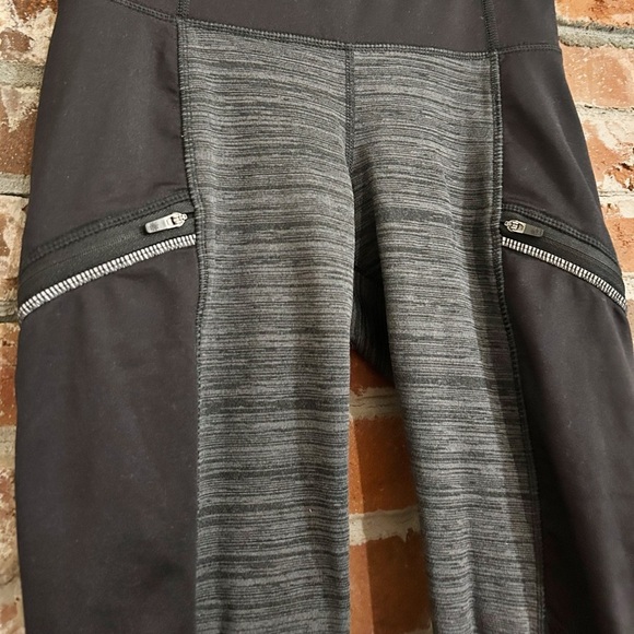 Athleta Fleece Black and Gray Leggings Size XS - Picture 4 of 11